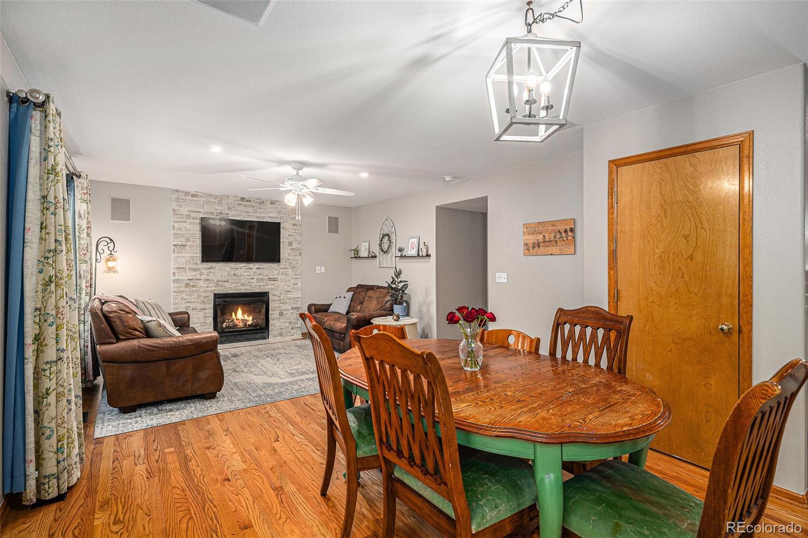 9640 Moss Rose Circle