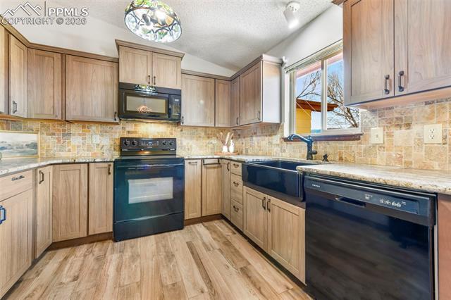 463 N Washington Street