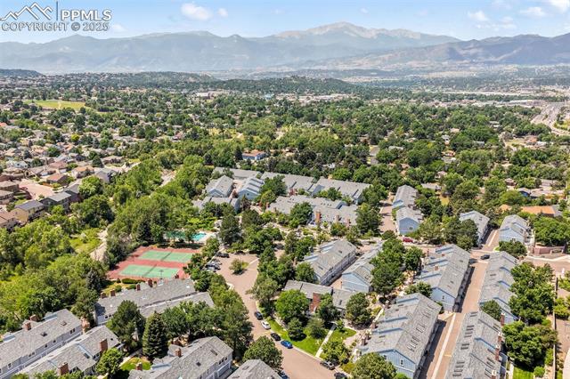 6985 Los Reyes Circle