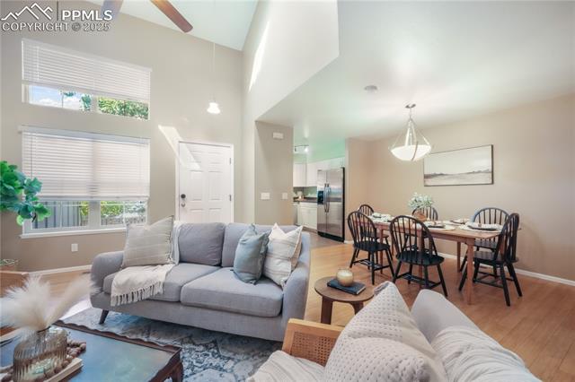 6985 Los Reyes Circle