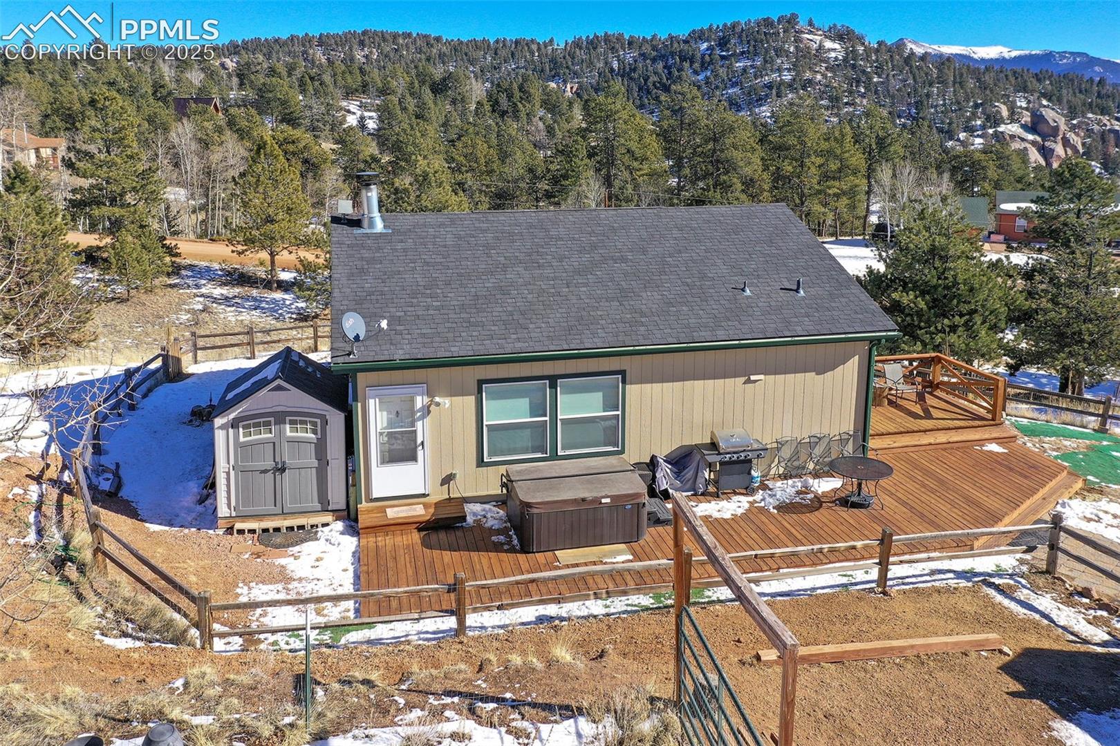 28 E Nevada Circle