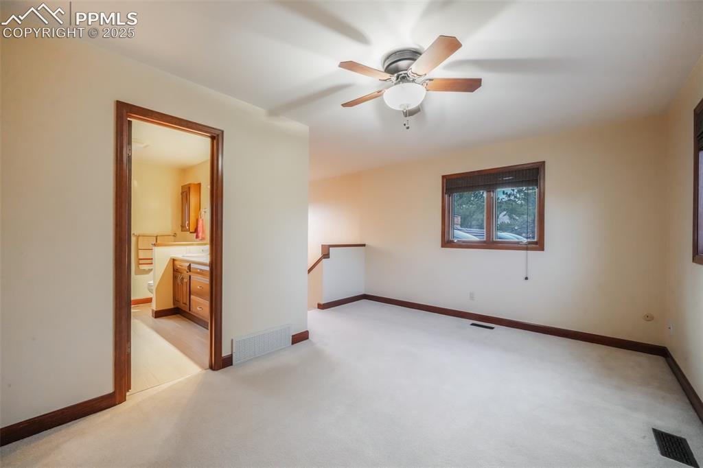 5065 Cliff Point Circle