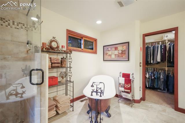 5065 Cliff Point Circle