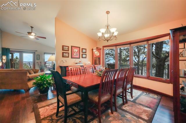 5065 Cliff Point Circle