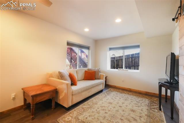 3656 N HANCOCK Avenue