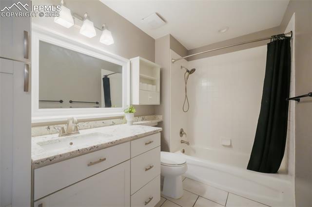 3656 N HANCOCK Avenue