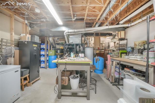 17045 Viscount Court