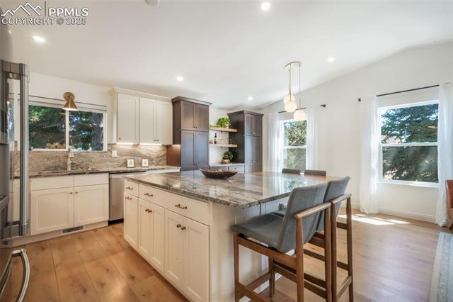 8390 Freemantle Drive