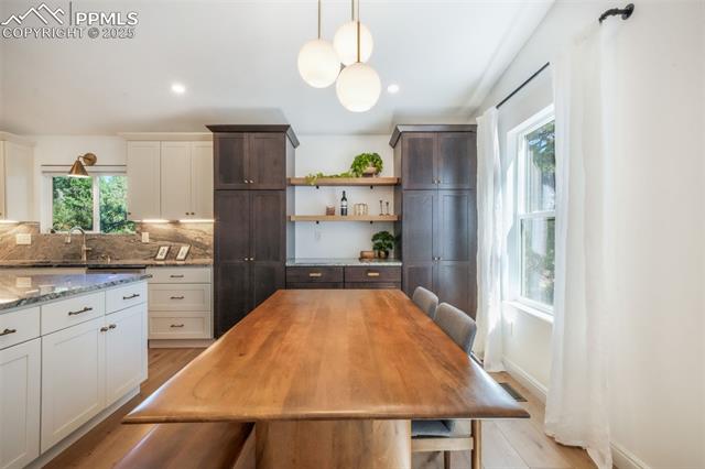 8390 Freemantle Drive