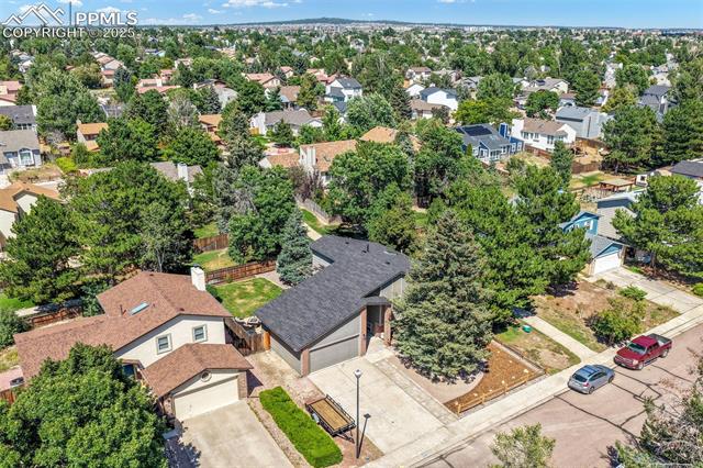 8390 Freemantle Drive