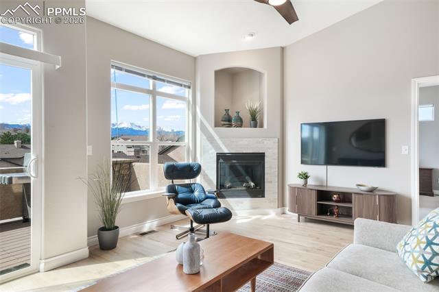 5798 Roy Heights