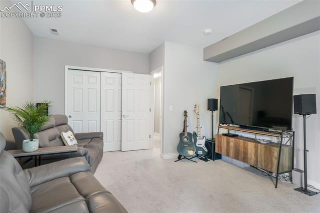 5798 Roy Heights