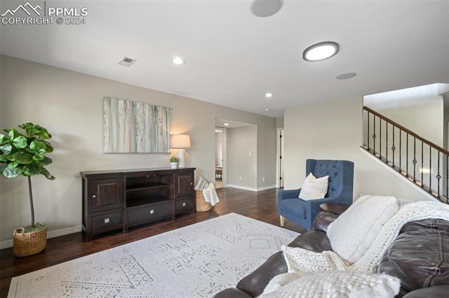 5718 Creekwood Court