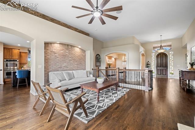 5718 Creekwood Court