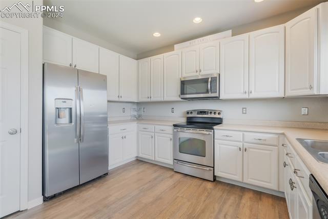 1743 Silver Meadow Circle