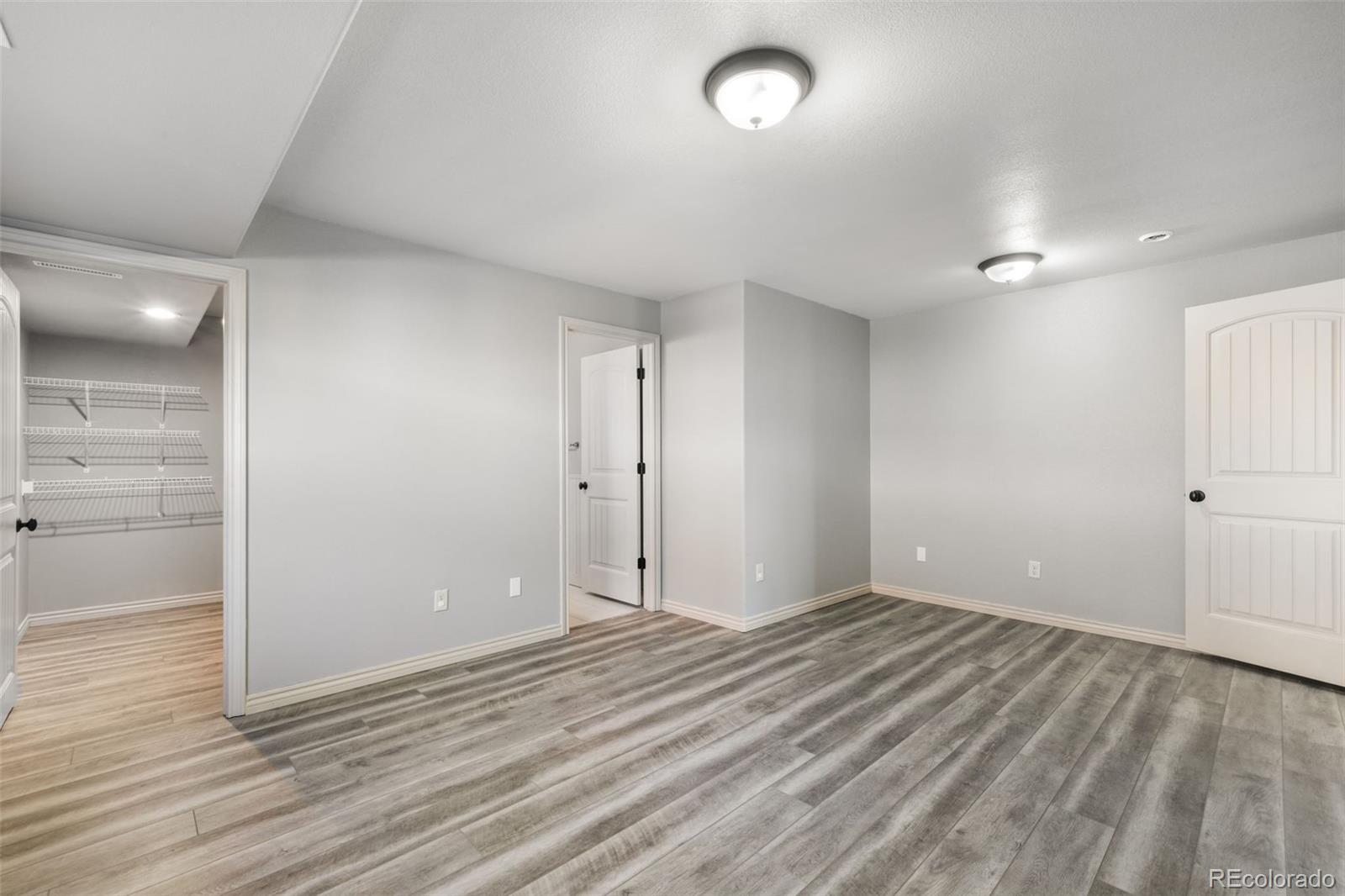 215 Kettle Valley Way