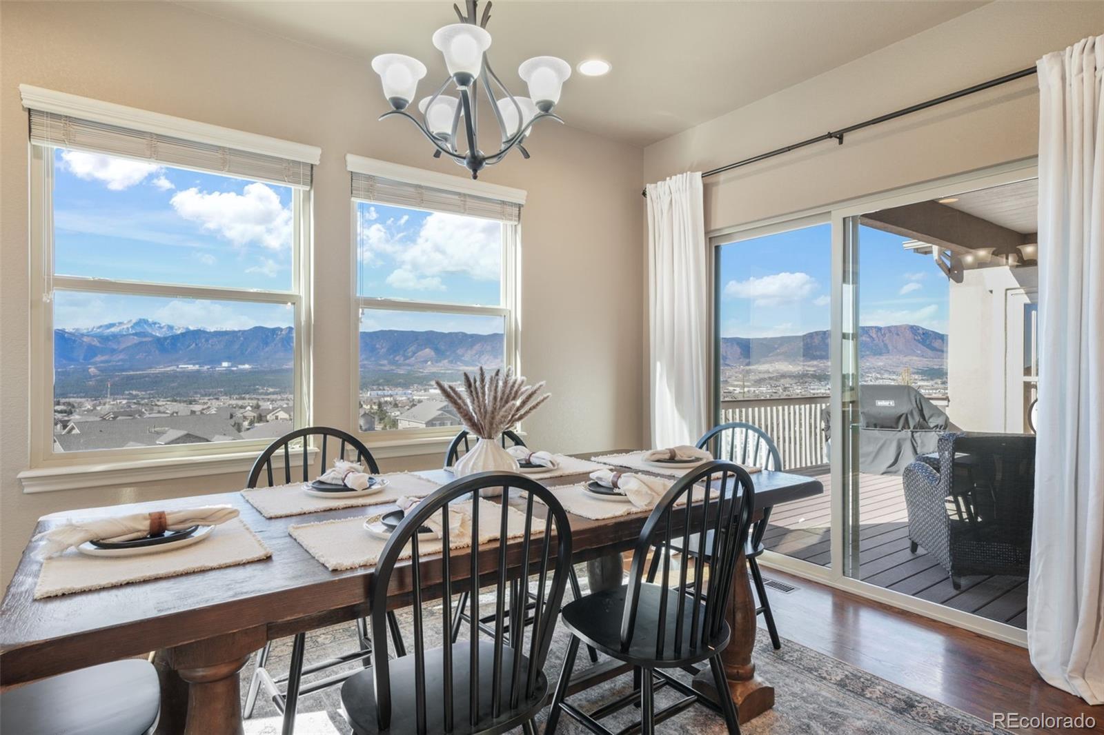 215 Kettle Valley Way