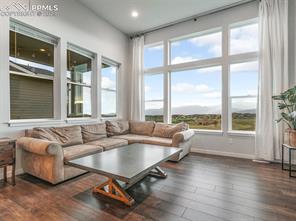 10082 Thrive Lane