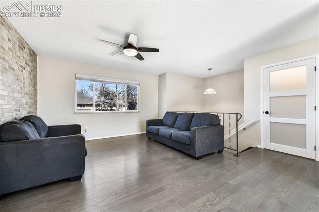 3801 Vaquero Circle