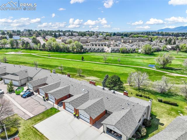 552 Lakewood Circle