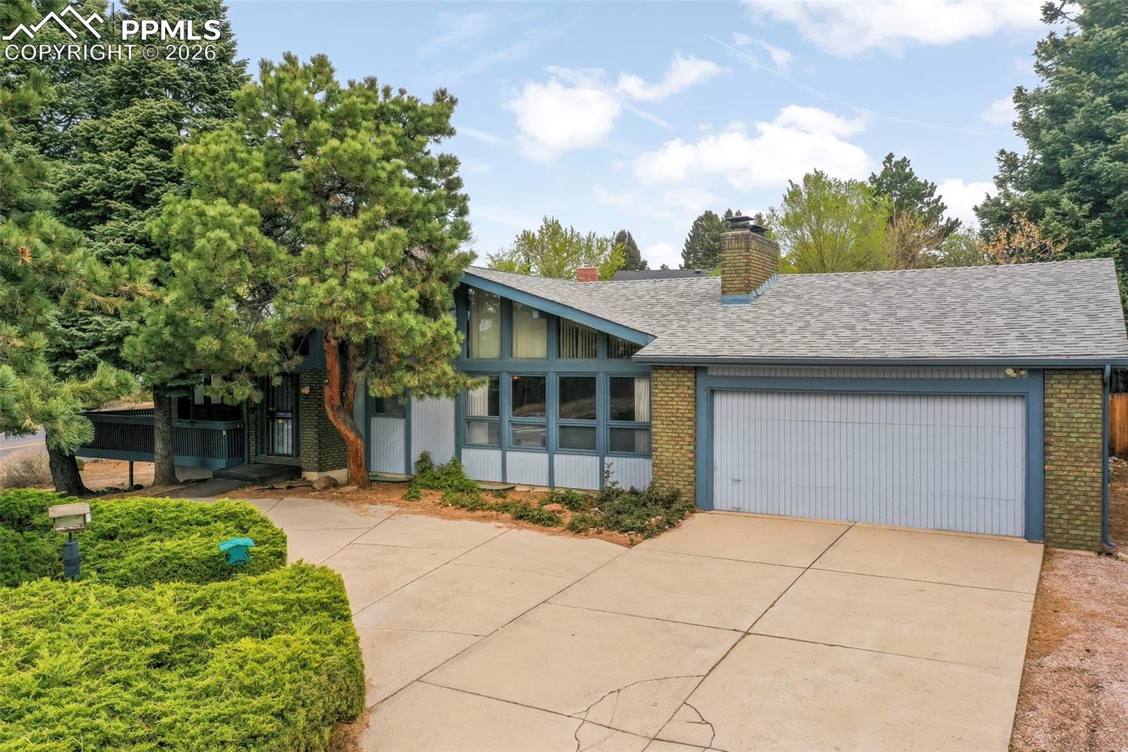 4302 Valli Vista Road