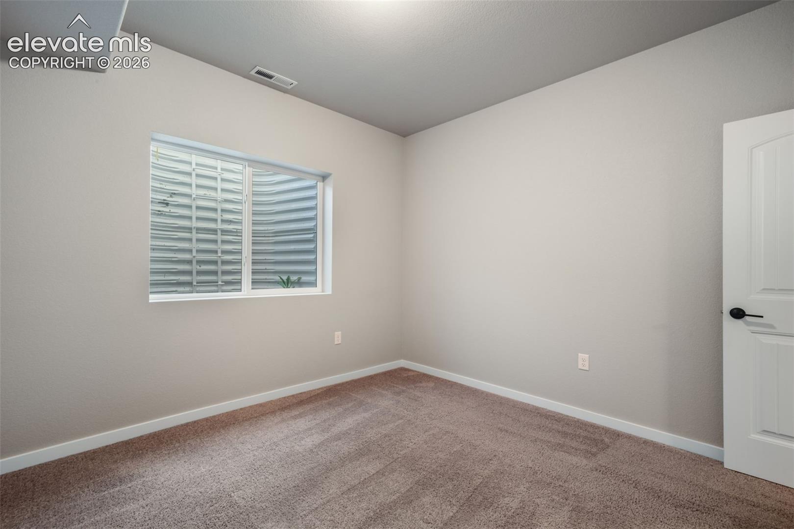 10104 Emerald Lake Lane