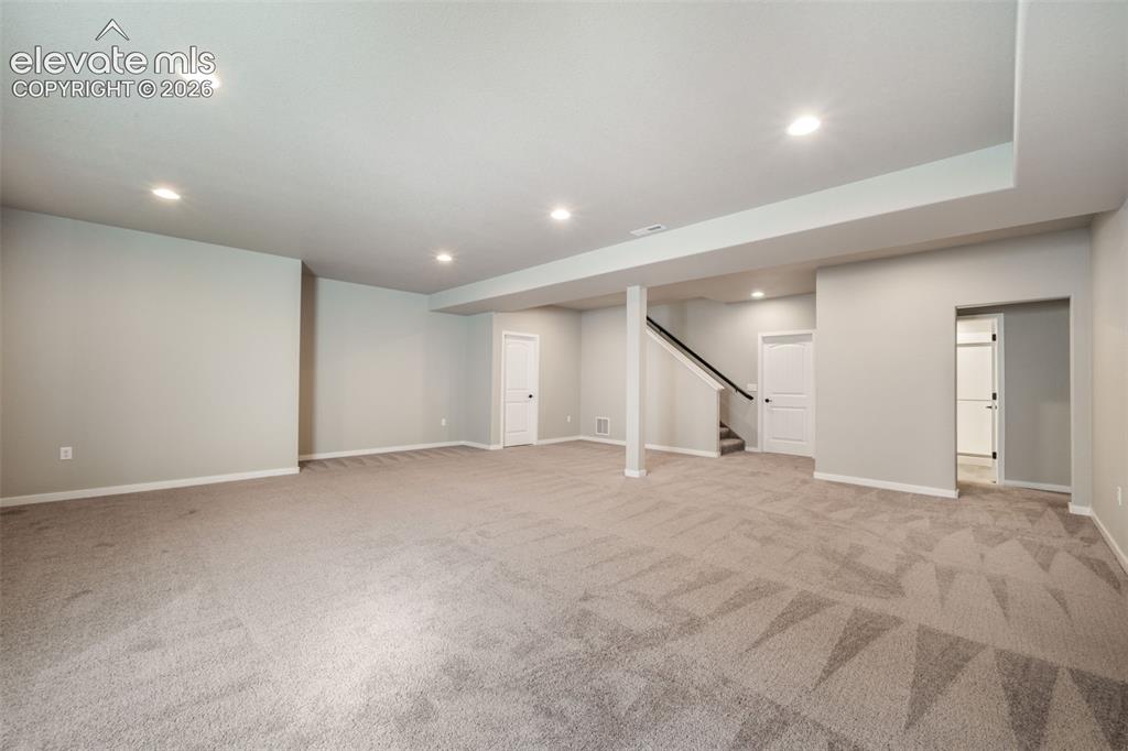 10104 Emerald Lake Lane