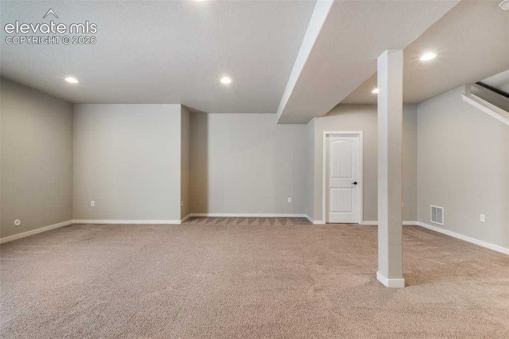 10104 Emerald Lake Lane
