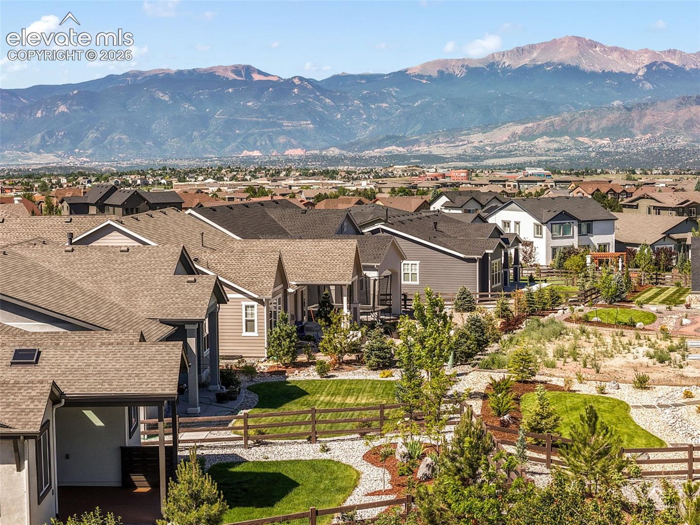 10104 Emerald Lake Lane