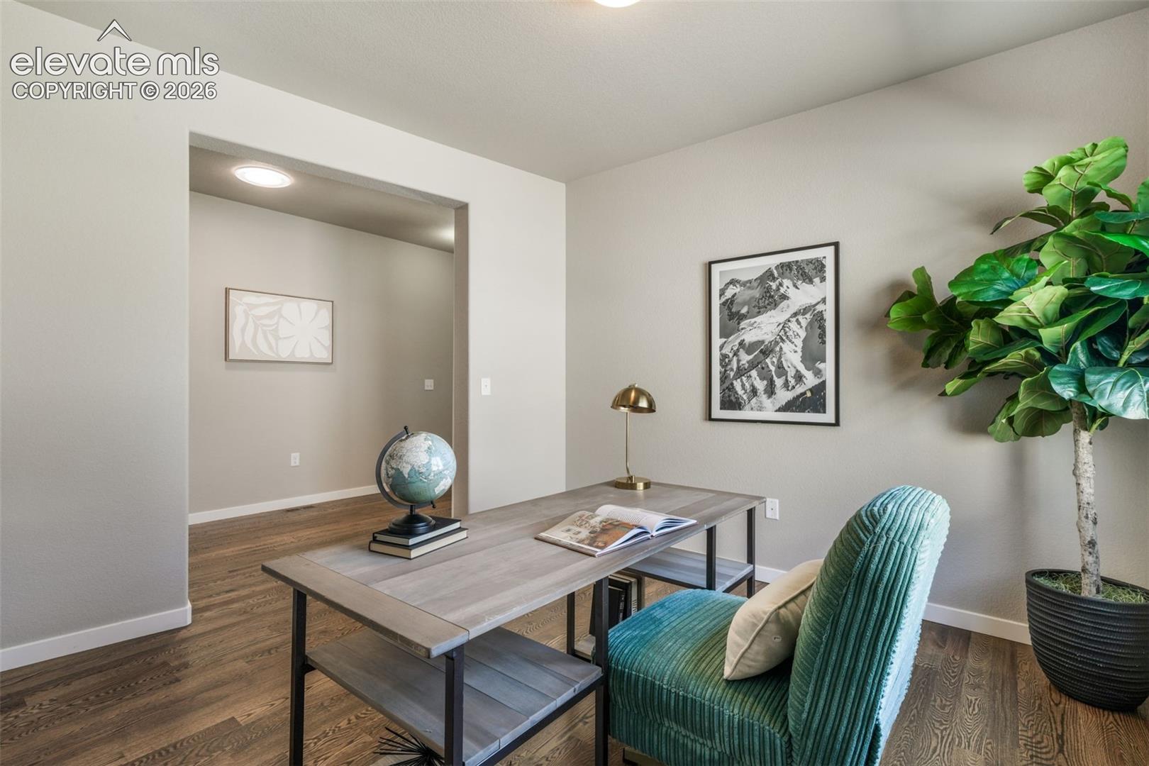 10104 Emerald Lake Lane