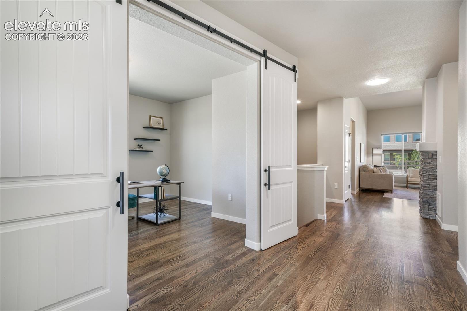 10104 Emerald Lake Lane