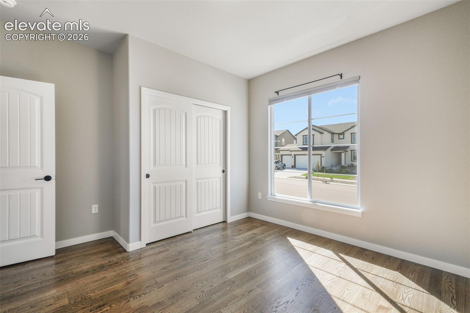 10104 Emerald Lake Lane