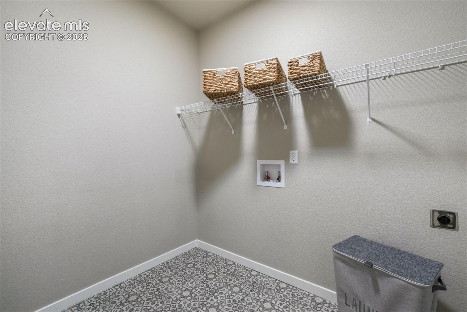 10104 Emerald Lake Lane