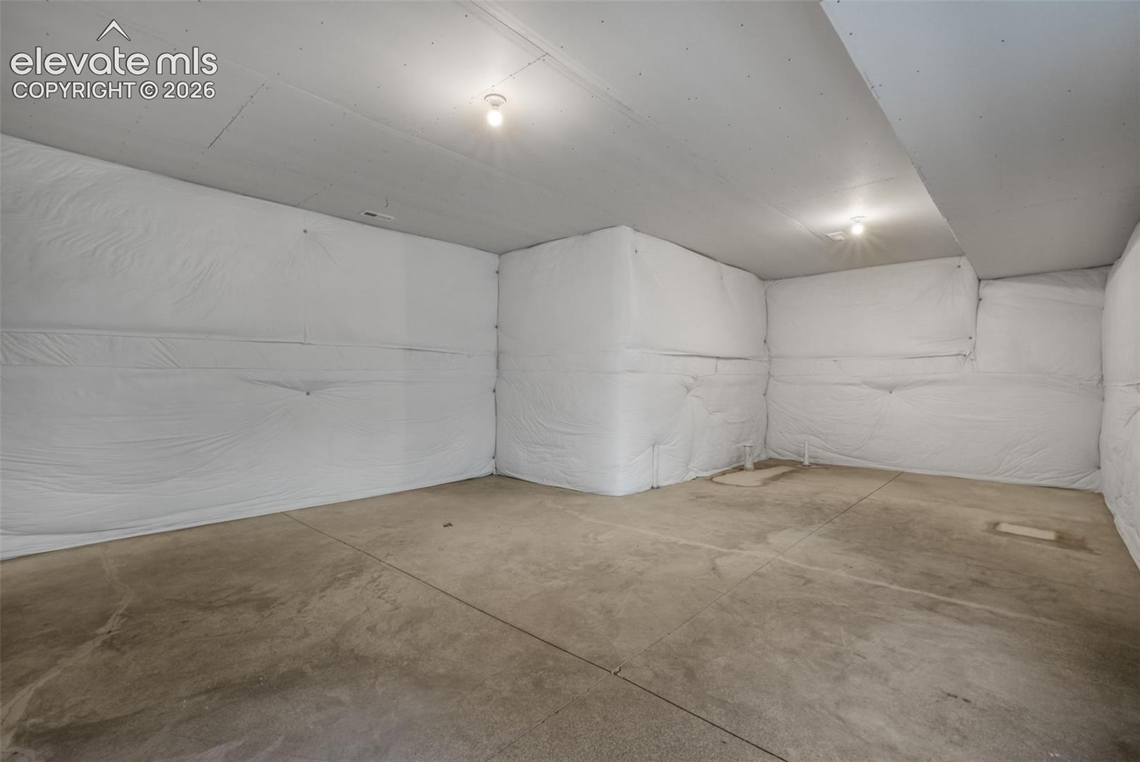 10104 Emerald Lake Lane