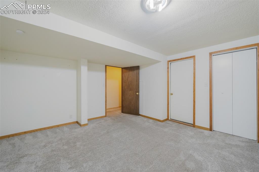 405 Crestridge Avenue