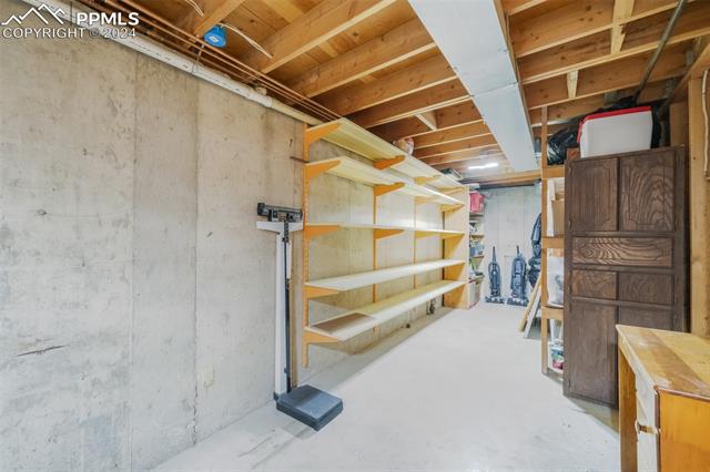 405 Crestridge Avenue