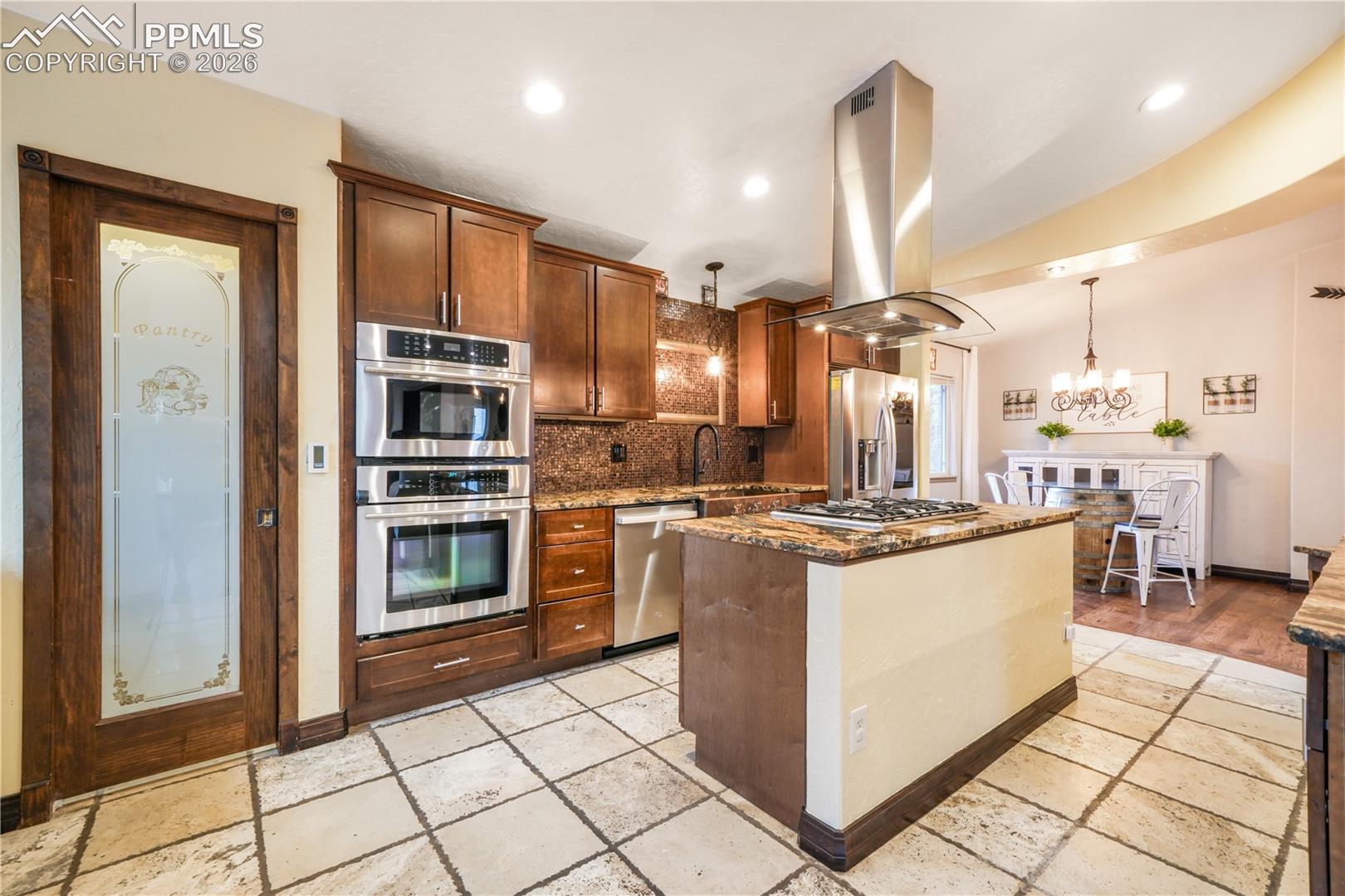 15245 Pleasant View Drive