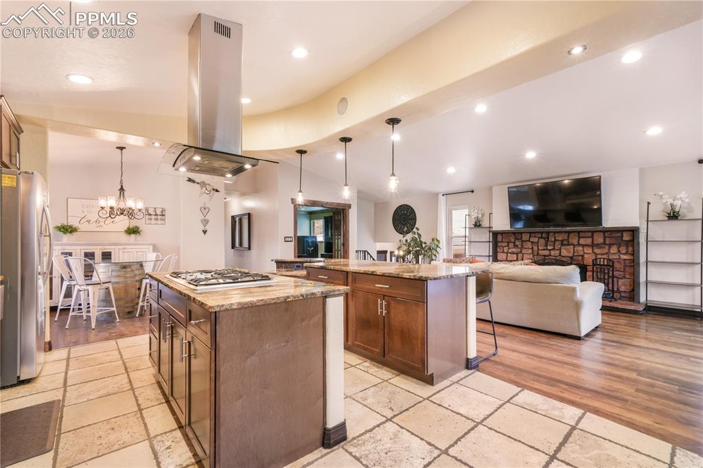 15245 Pleasant View Drive