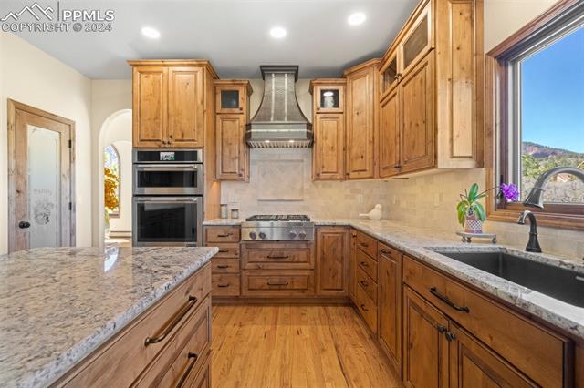 940 Forest View Road