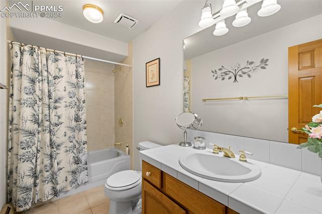 940 Forest View Road