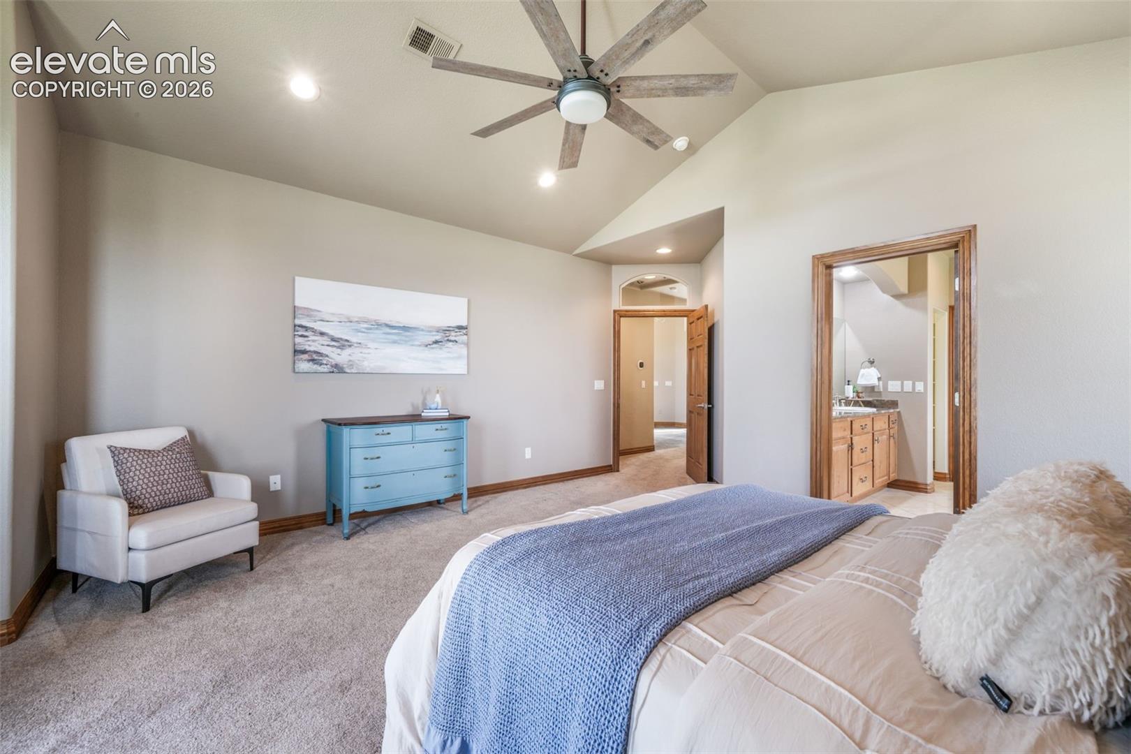 5441 Country Club Drive