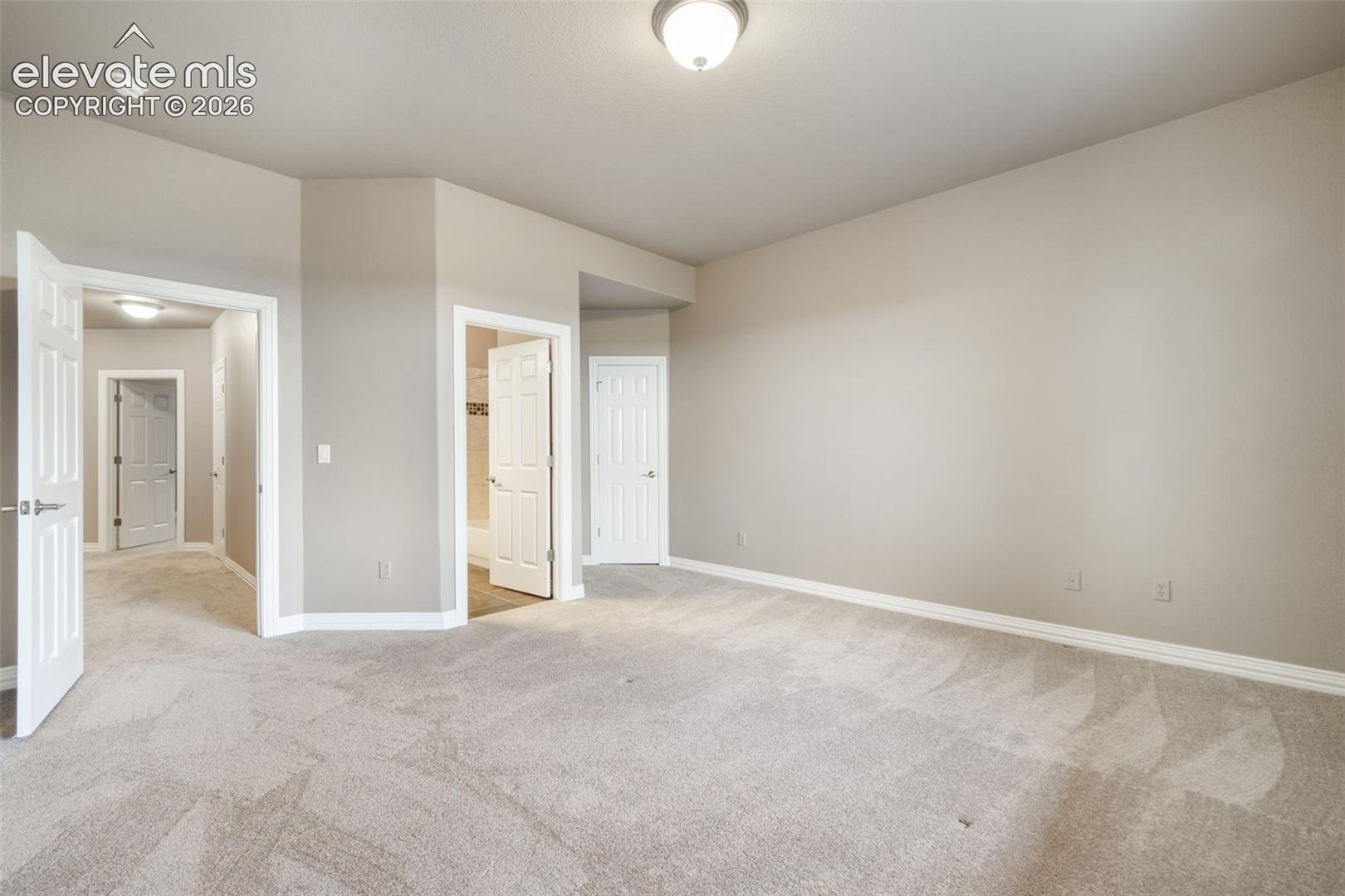 5441 Country Club Drive