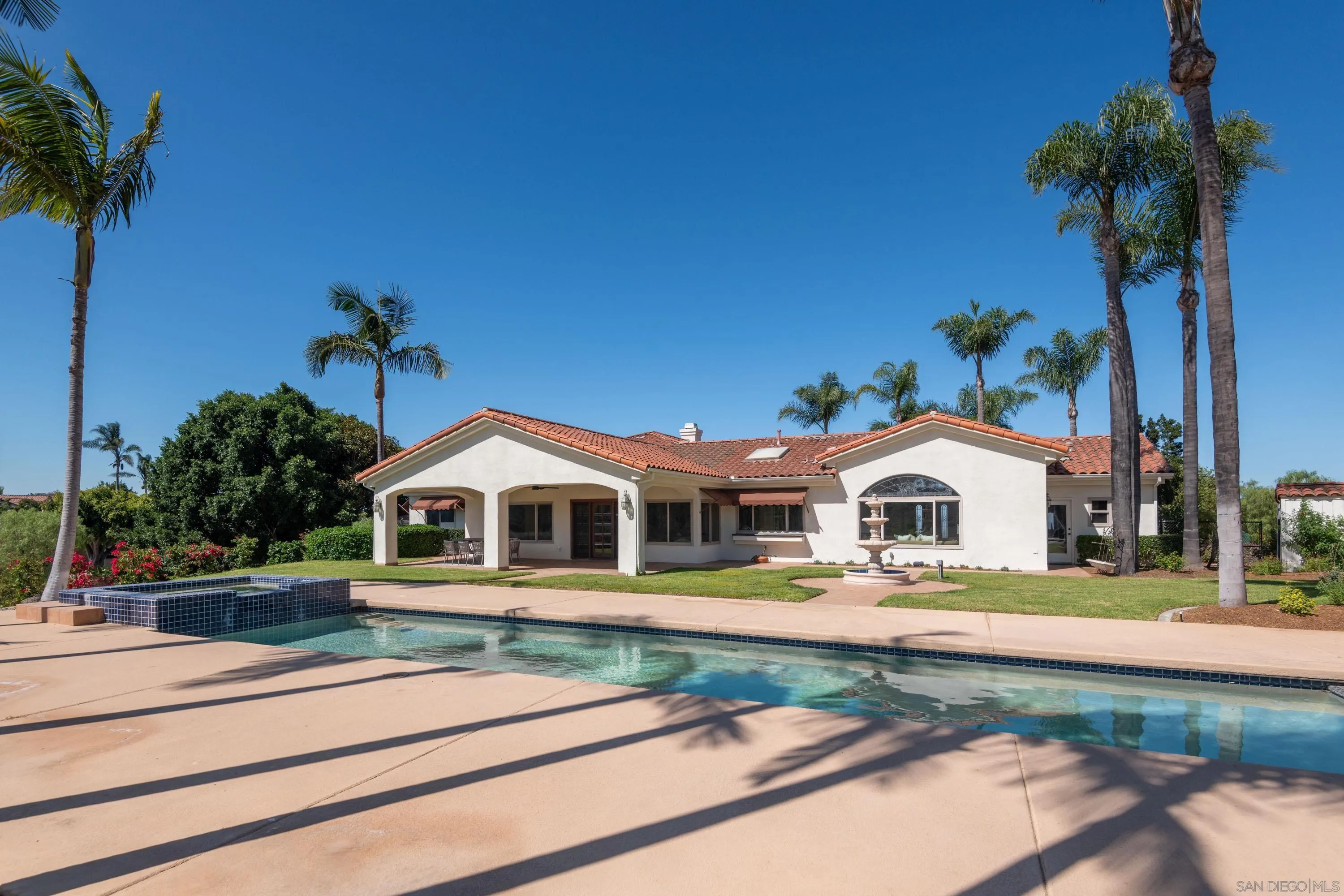 30343 Calle La Reina