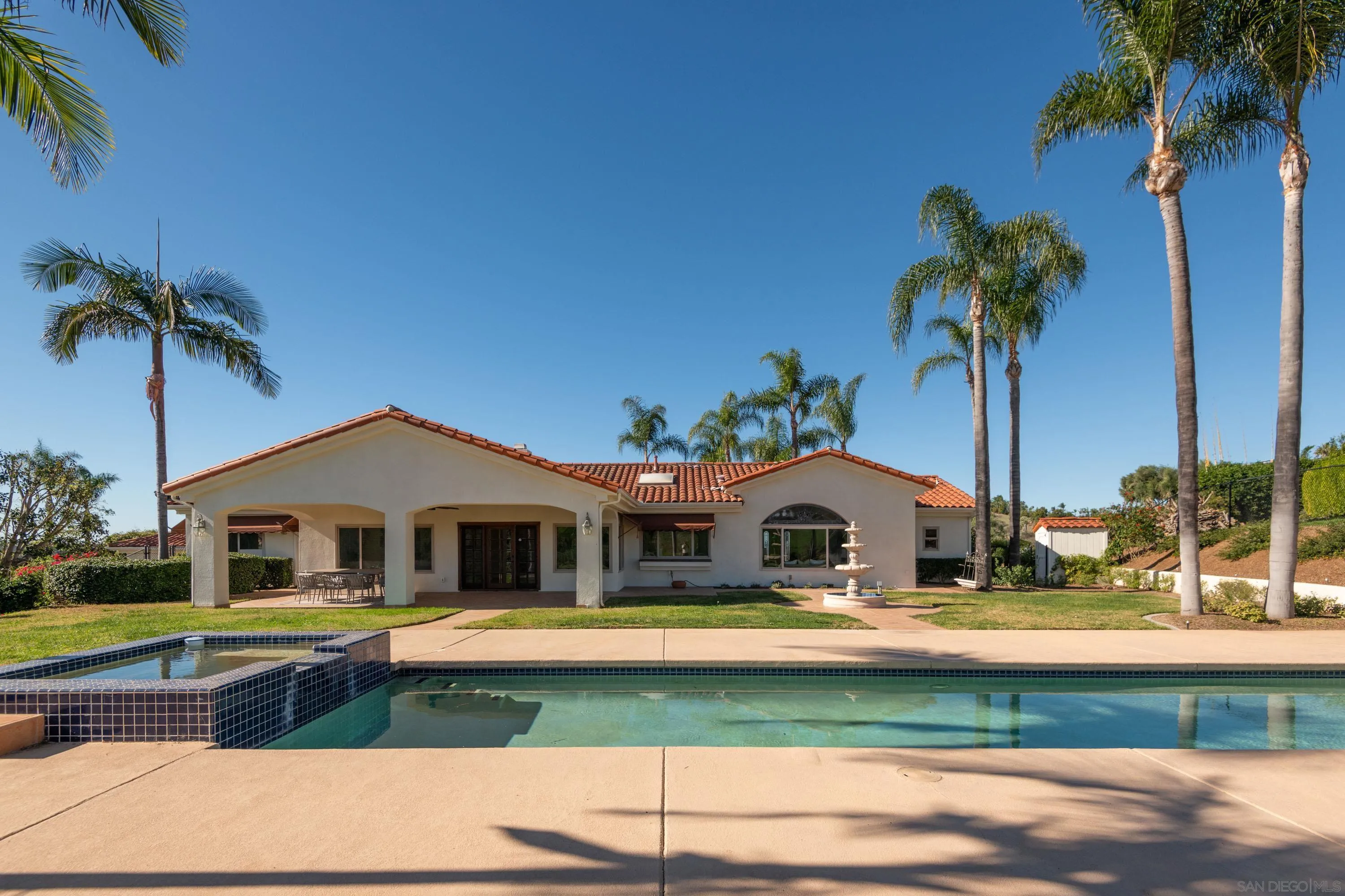 30343 Calle La Reina