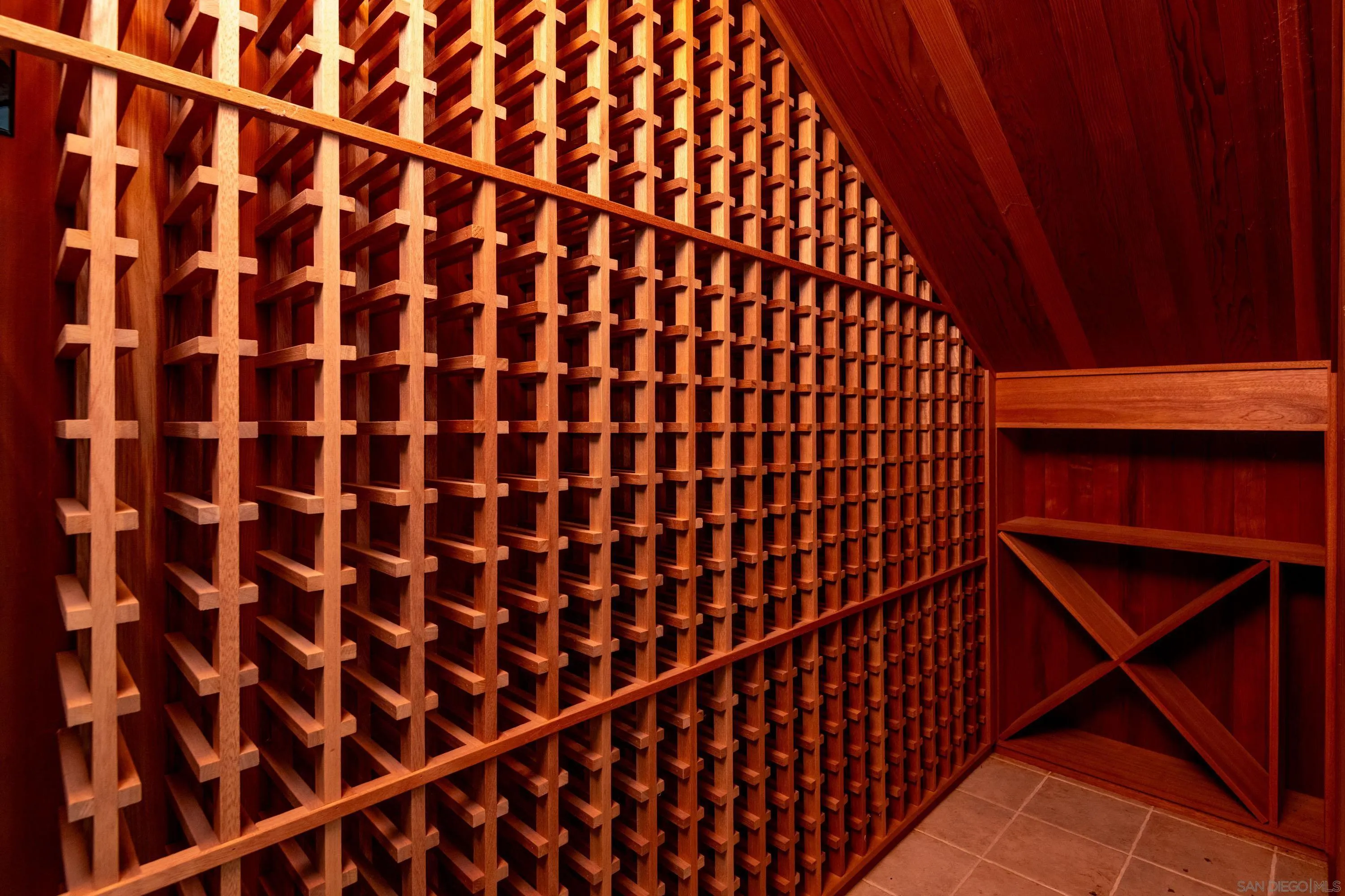 30343 Calle La Reina