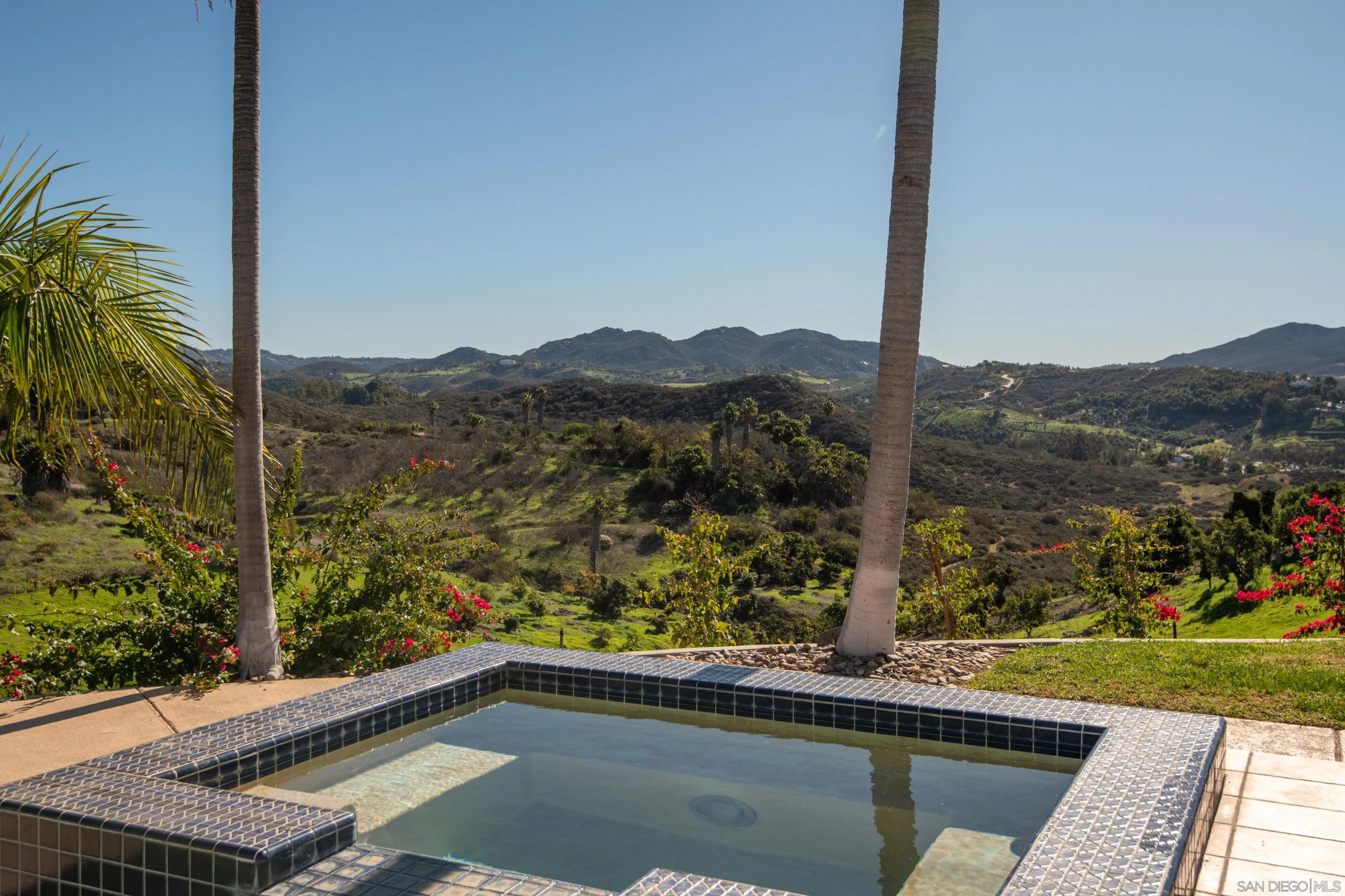 30343 Calle La Reina