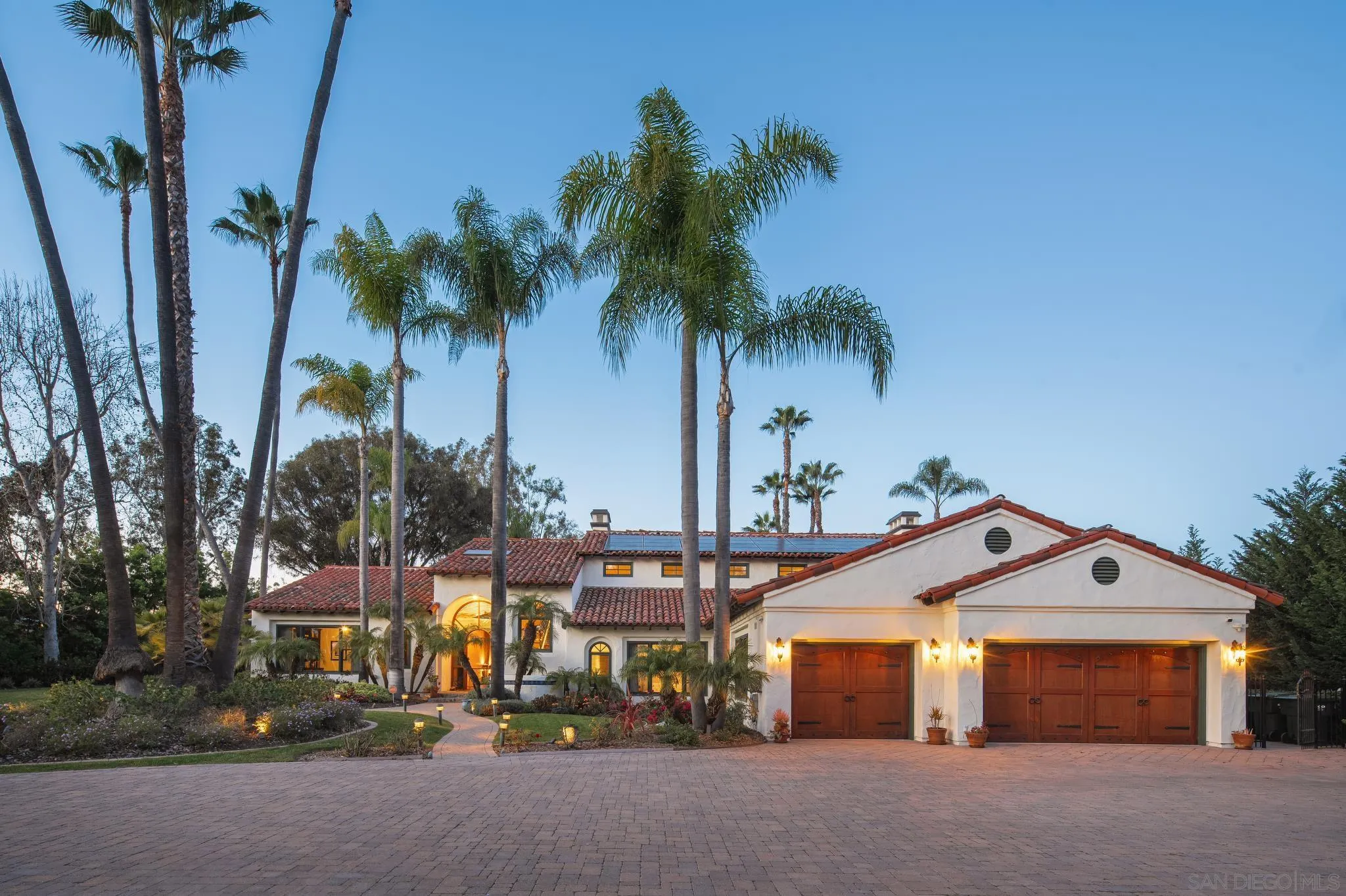 3028 Paseo Cielo