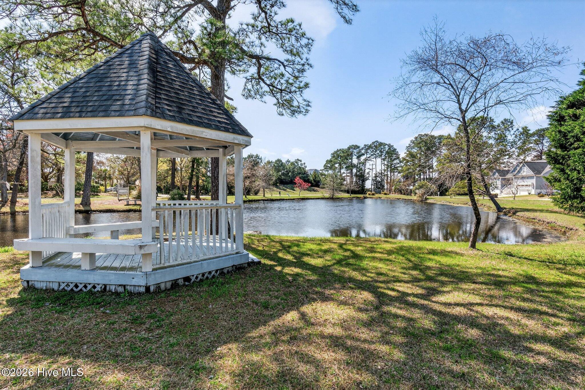 8124 Lakeview Drive