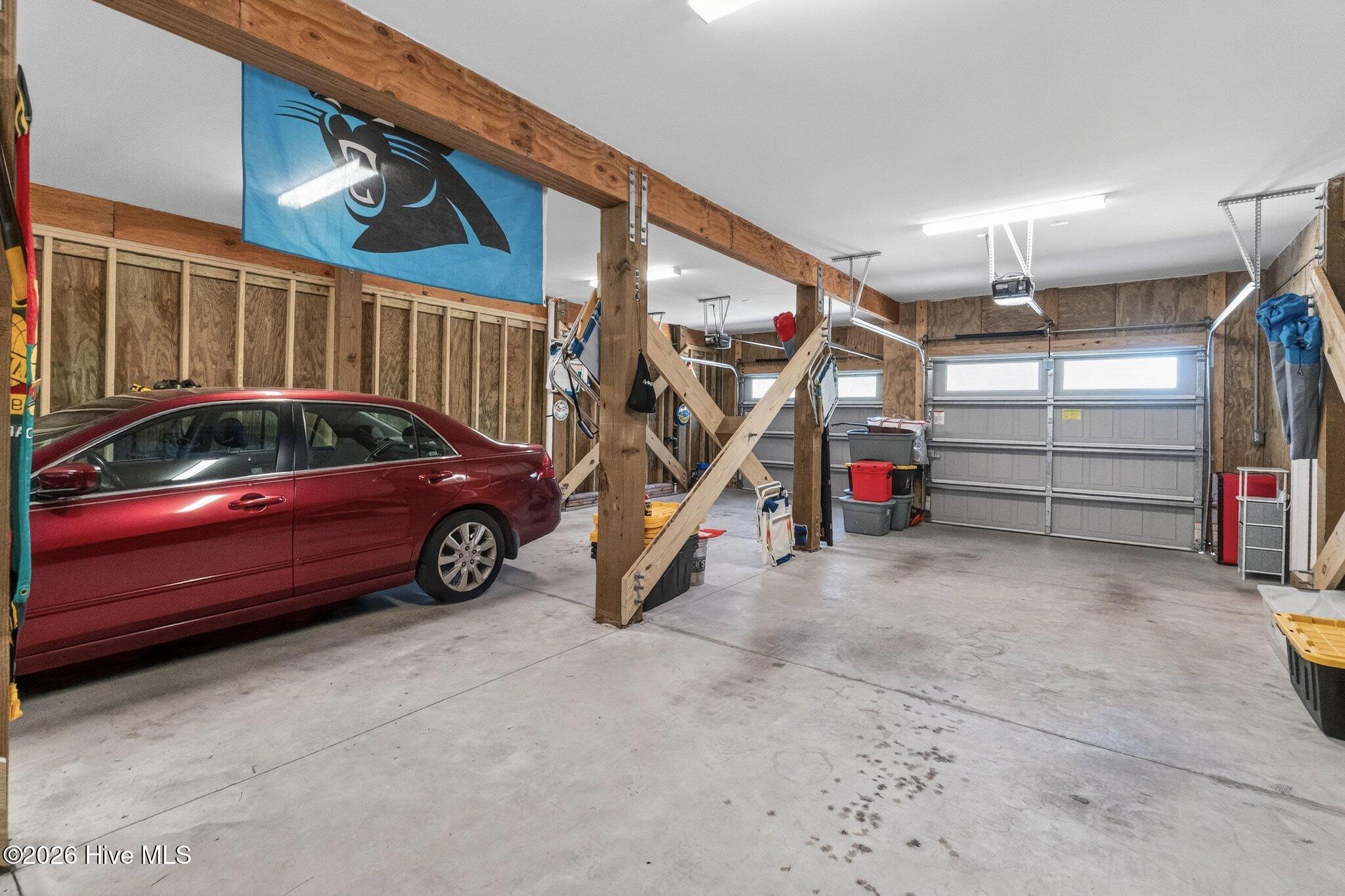 8124 Lakeview Drive