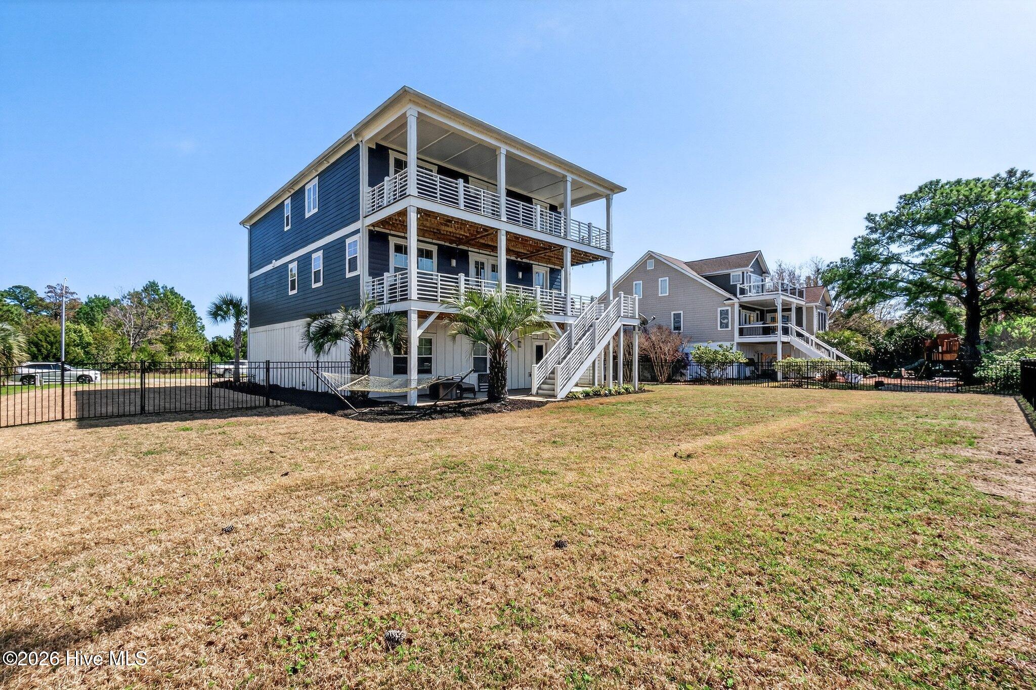 8124 Lakeview Drive